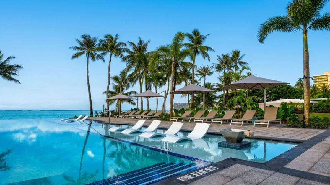 Resort and hotel pool deck shading: a procurement guide - Umbrello Malaysia