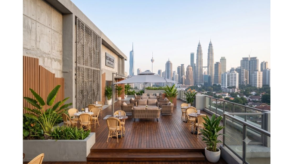 Center Pole or Cantilever? The Honest Guide for Malaysian Cafés and Terraces - Umbrello Malaysia
